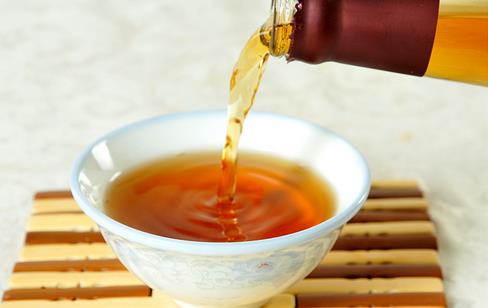 探索黃酒的文化內(nèi)涵 如何來(lái)鑒賞品嘗黃酒呢