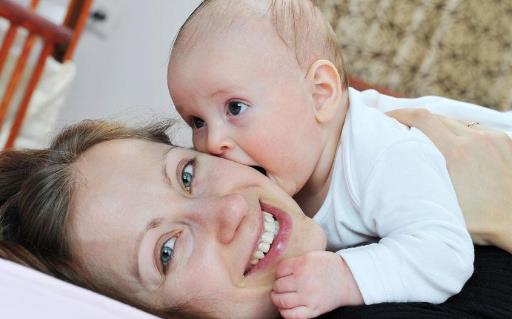 ����֪�R���� ��ͬ�ΑB(t��i)�ı�㌦��(y��ng)�����������}