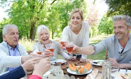 老人補(bǔ)鈣常吃這些食物 注意補(bǔ)鈣過(guò)度也有危害