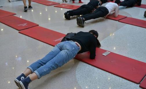 ߀�ڿྚƽ��֧�Σ�ƴ�r(sh��)�L����׌�����܂� 